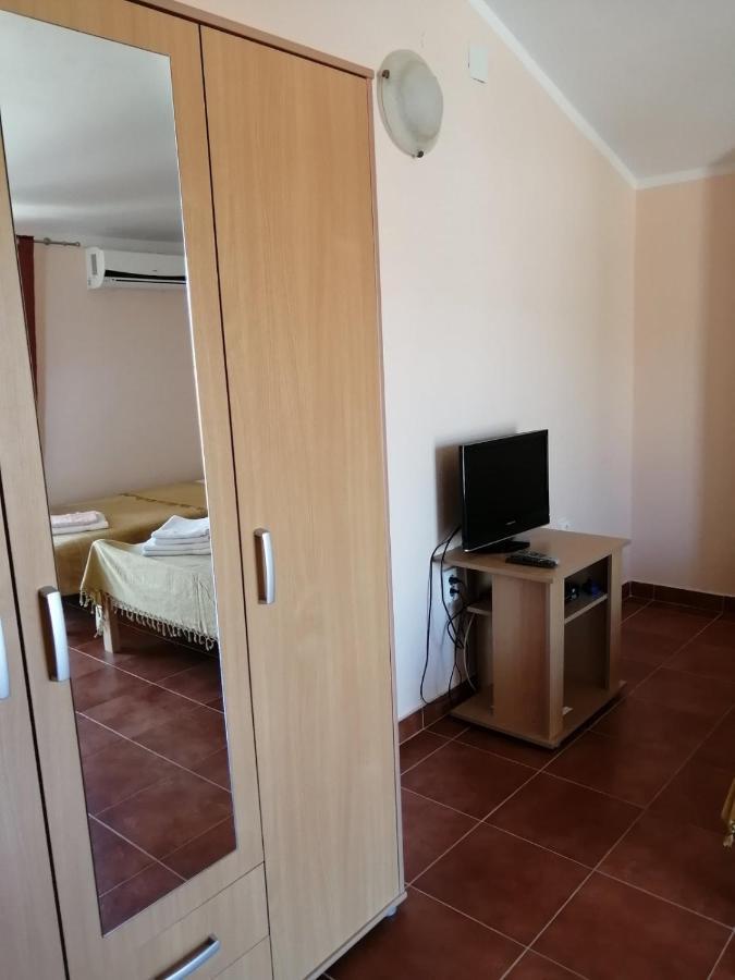 Apartments Adriatika Budva Exterior photo