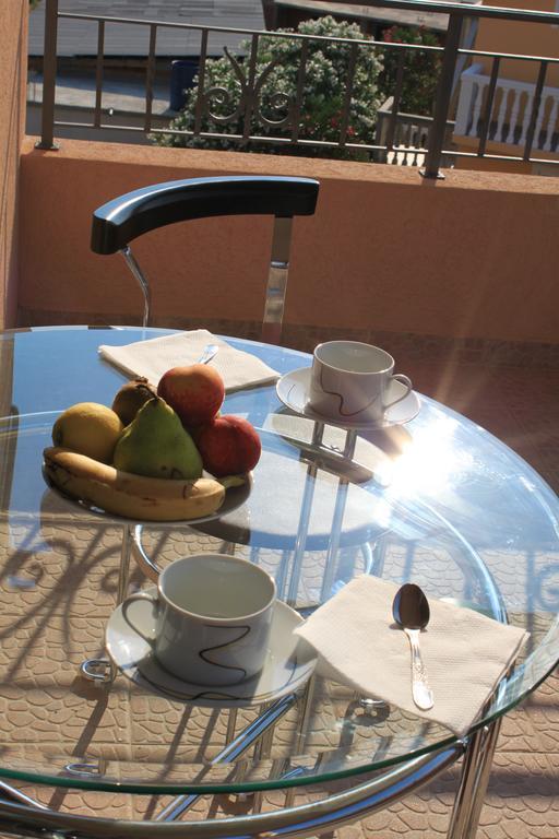Apartments Adriatika Budva Room photo