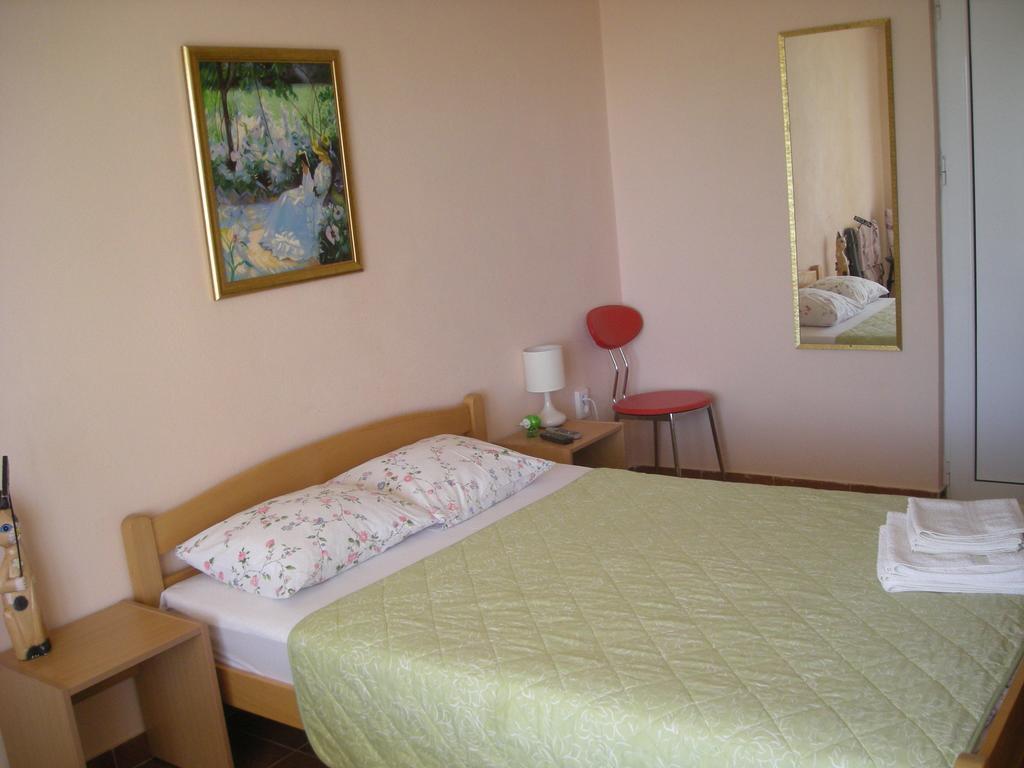 Apartments Adriatika Budva Room photo
